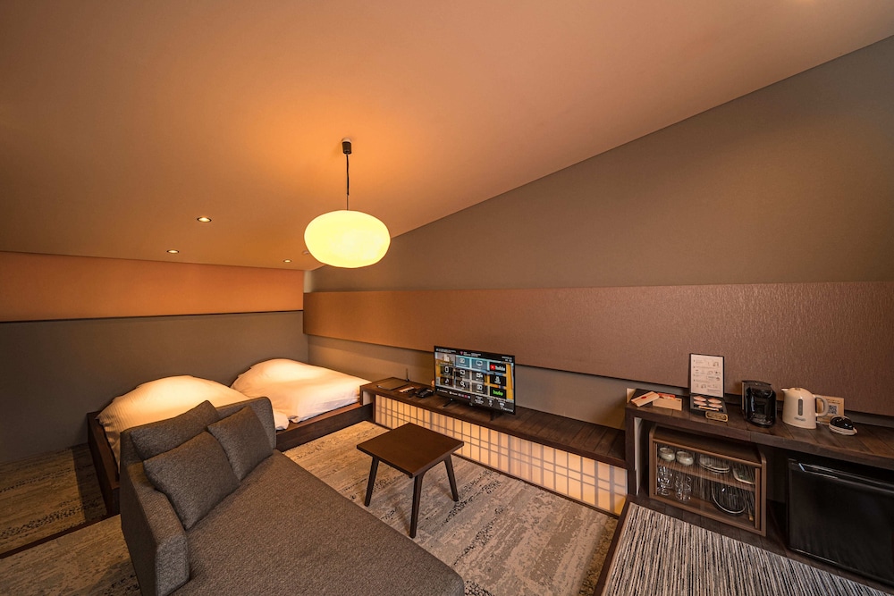 半露天風呂付き和洋室　2F 客室2 | SEKIYA RESORT テラス御堂原