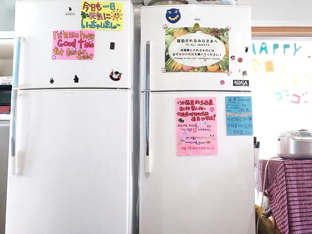 ツインルーム 共用キッチン設備0 | 福岡ゲストハウス リトルアジア小倉