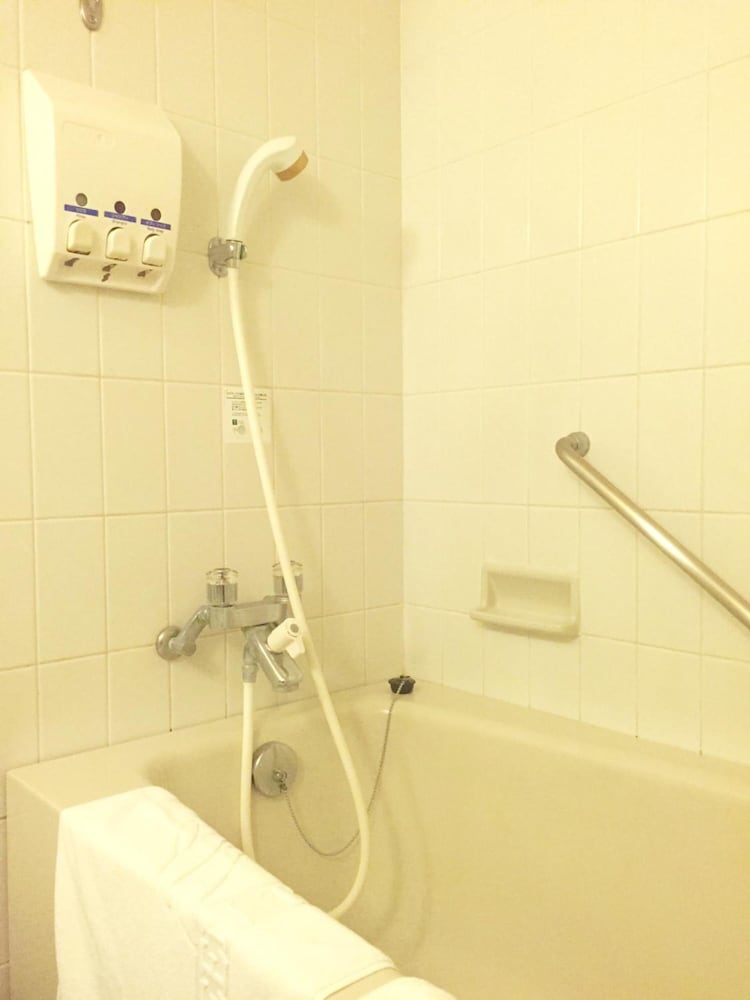 スタンダード ツインルーム 禁煙 バスルーム0 | ホテル グリーンタワー幕張