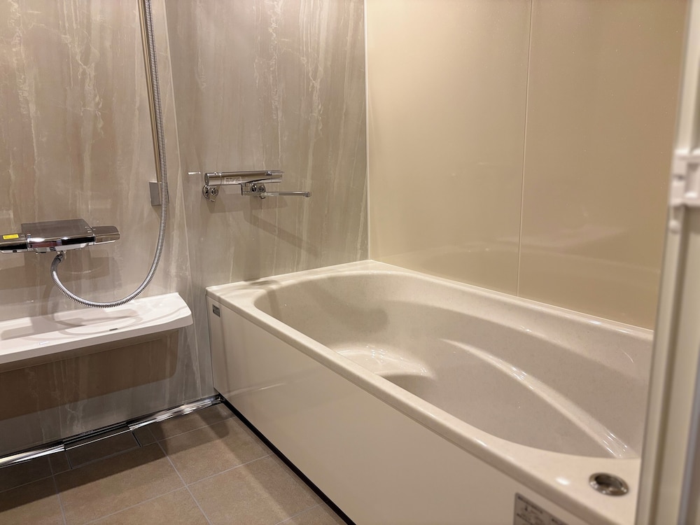 ファミリー ルーム バスルーム0 | 湯布院 山灯館