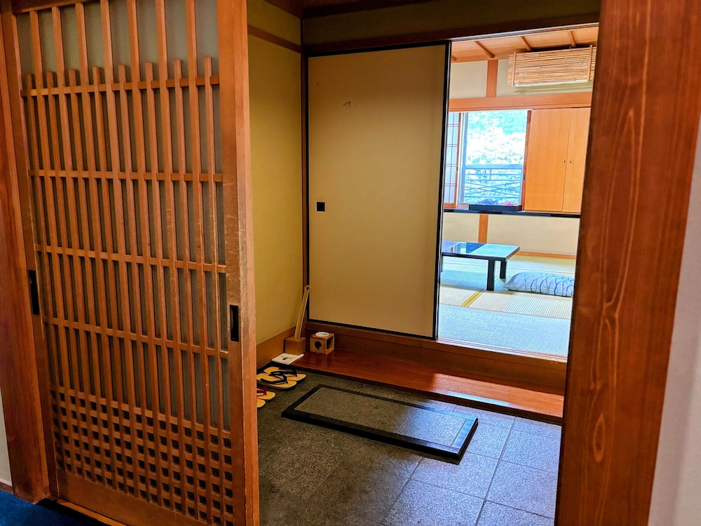 2間続き和室 客室3 | 湯布院 山灯館