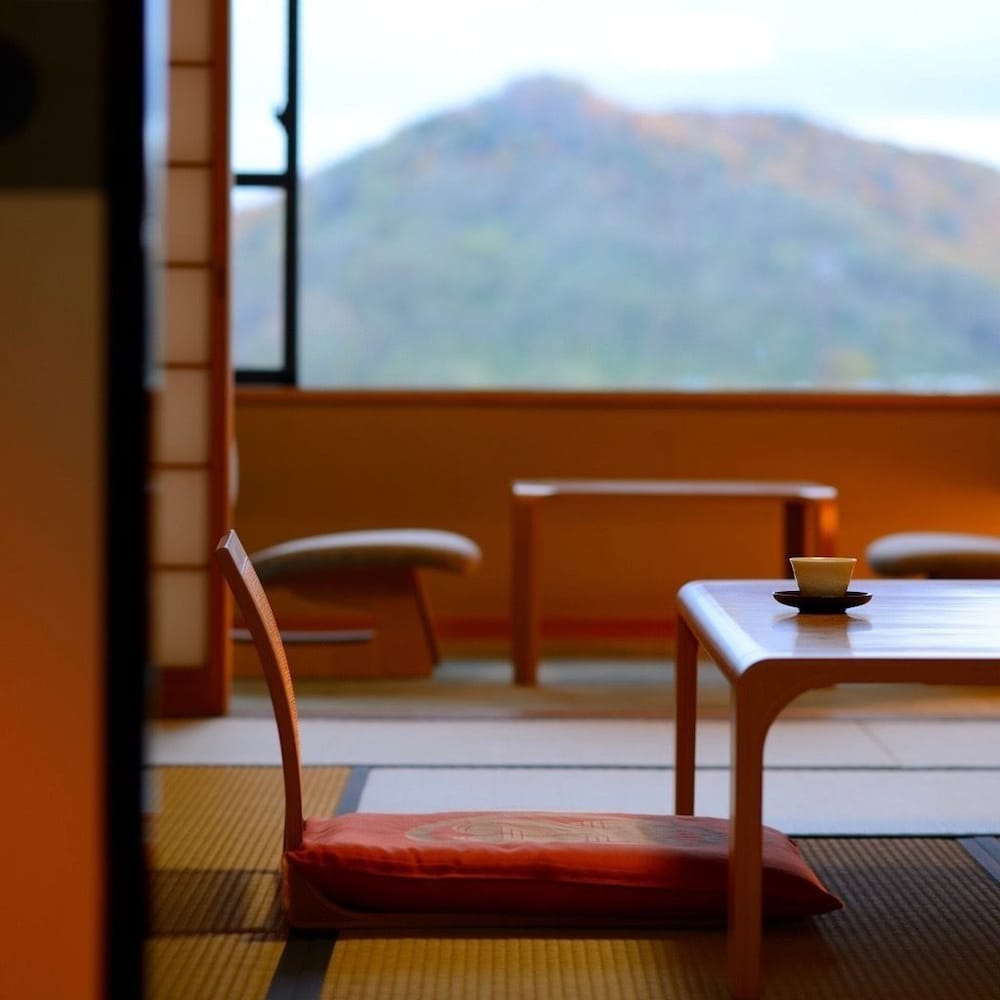 中央館和室10畳 客室1 | 栄屋ホテル