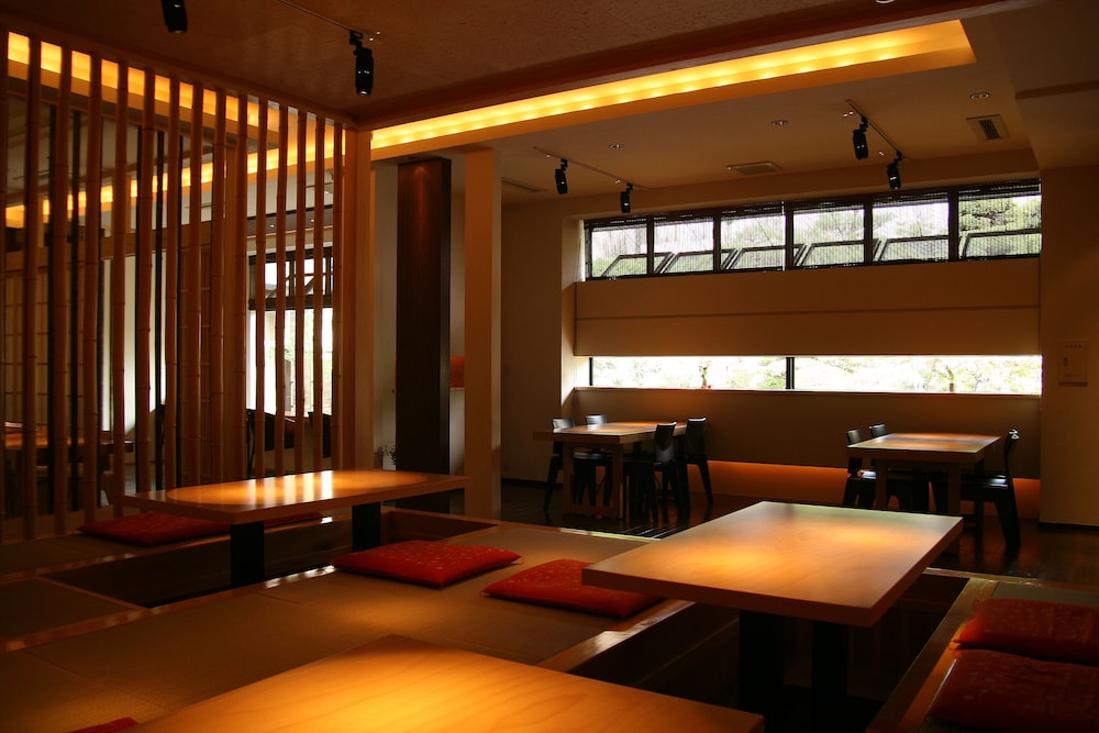 レストラン1 | 栄屋ホテル