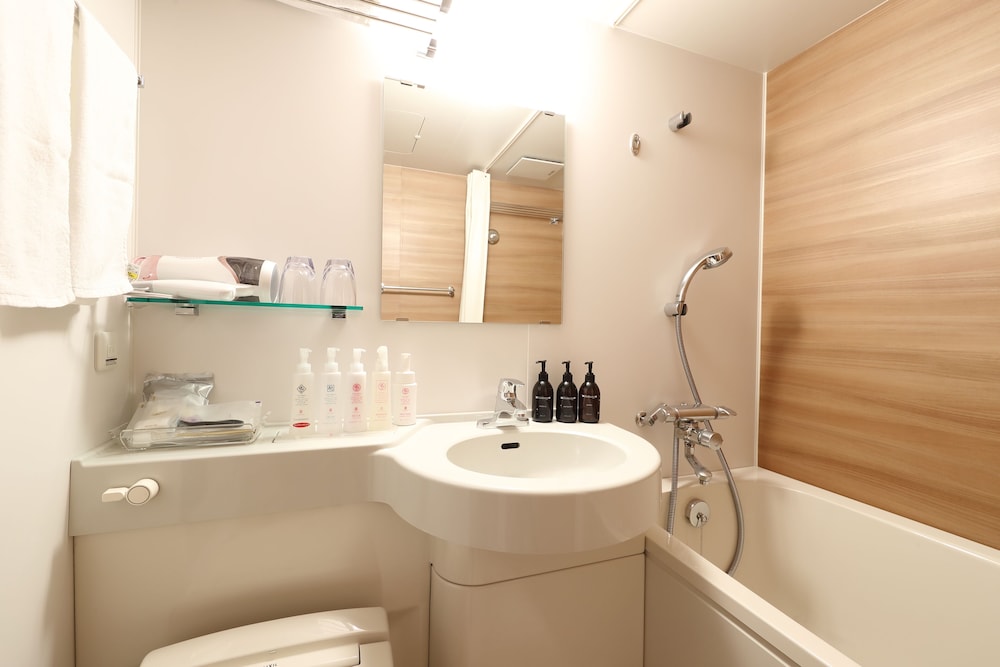 スーペリア ツインルーム 禁煙 バスルーム0 | ホテル サクラスイート 大阪