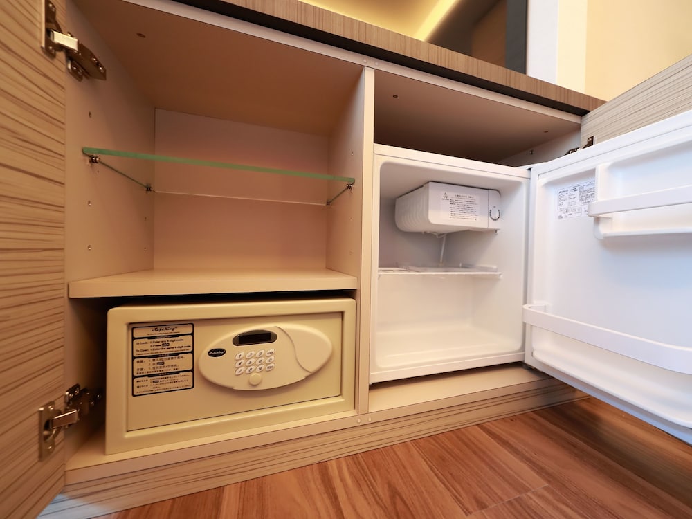 スーペリア ツインルーム 禁煙 セーフティボックス0 | ホテル サクラスイート 大阪