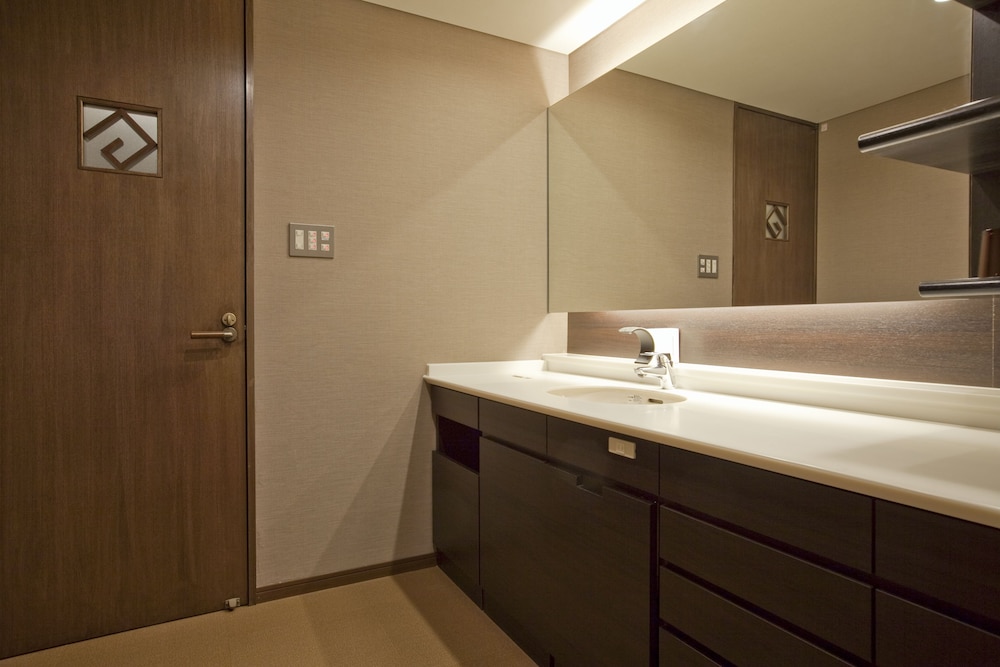 [クラブ ラウンジ アクセス] セントラルヴィラ バスルームの設備0 | アマネリゾート ガハマ