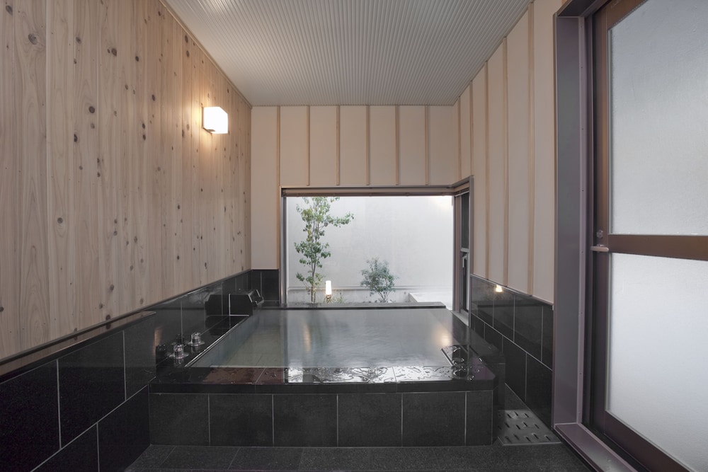 [クラブ ラウンジ アクセス] アンティークヴィラ 和洋室 バスルーム0 | アマネリゾート ガハマ