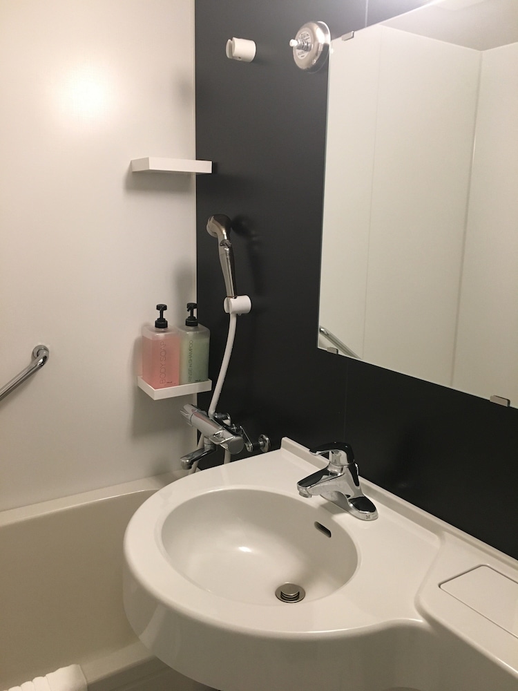 ダブルルーム 禁煙 バスルーム2 | ビジネスイン サンホテル