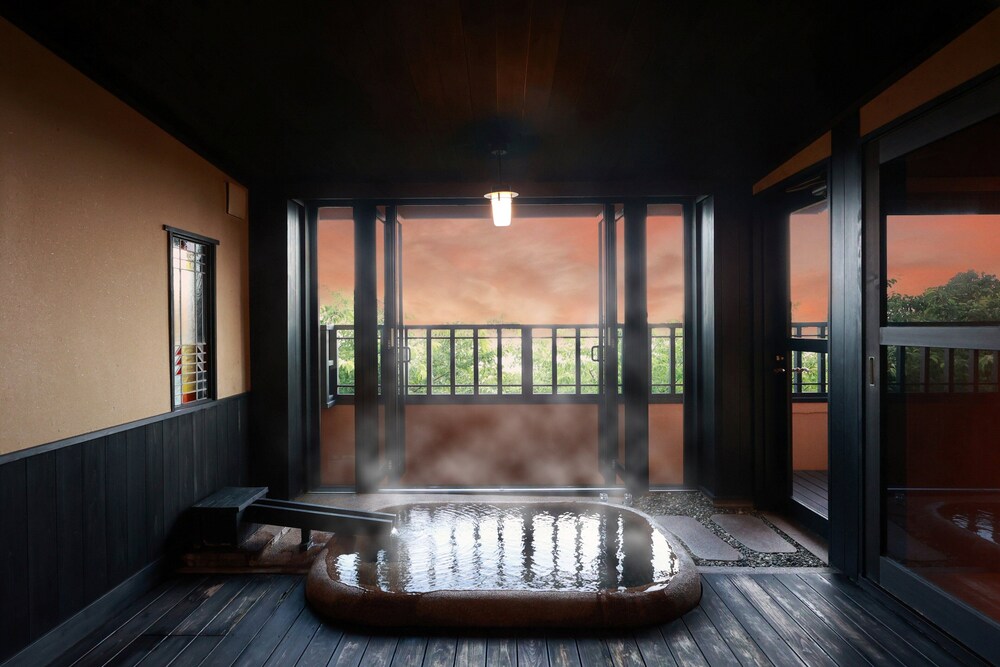 離れ 月タイプ | お宿 うち山