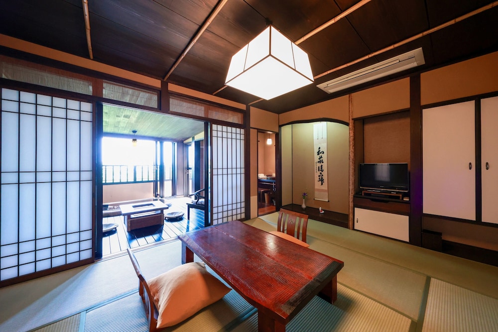 離れ 月タイプ 客室0 | お宿 うち山