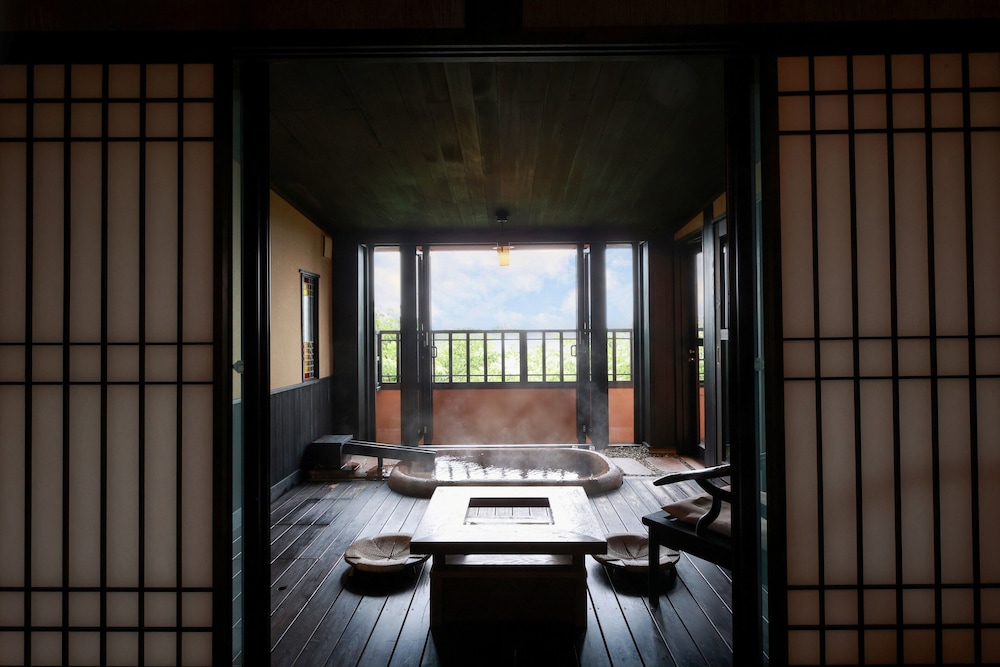 離れ 月タイプ バスルーム1 | お宿 うち山