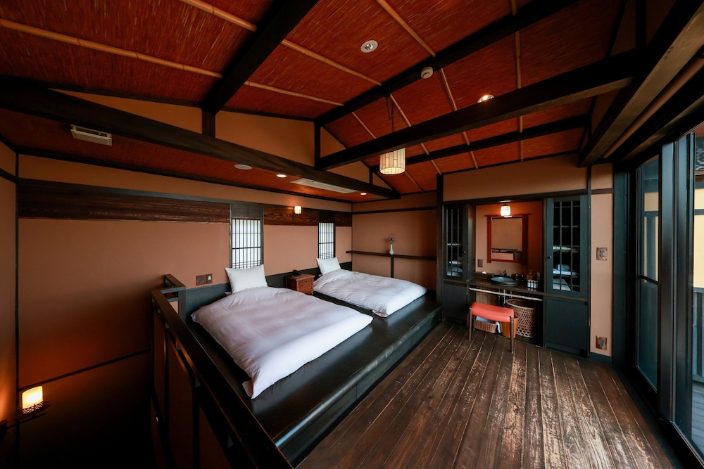 離れ 月タイプ 客室1 | お宿 うち山