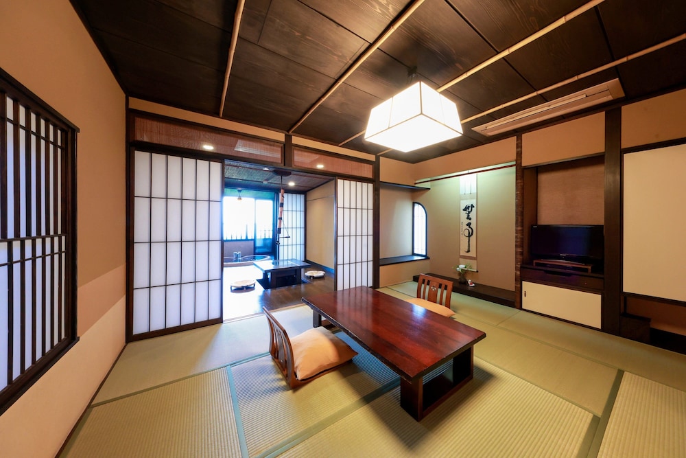 離れ　花タイプ 客室0 | お宿うち山 伊豆高原 全室露天風呂付き隠れ宿