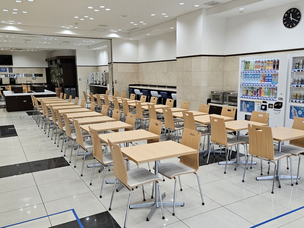 朝食スペース1 | 東横 INN 品川港南口天王洲アイル | 東横 INN 品川港南口天王洲アイル