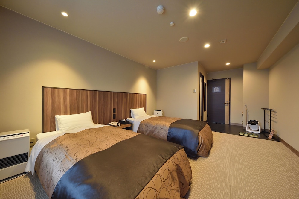洋室 スタンダードツイン 19平米 禁煙 客室1 | 碧の美　ゆゆ