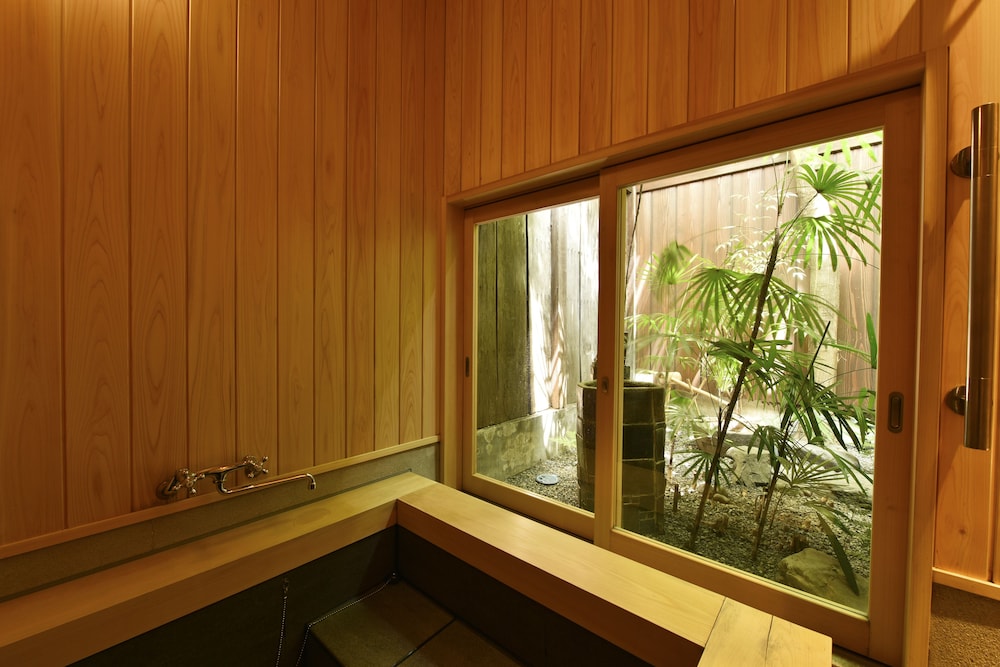 一棟貸し　町家　（シングルベッド2台　布団3式） バスルーム0 | 藏や 清水五条