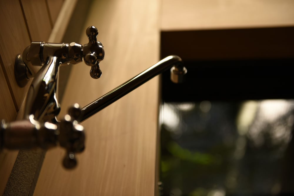 一棟貸し　町家　（シングルベッド2台　布団3式） バスルームの設備1 | 藏や 清水五条