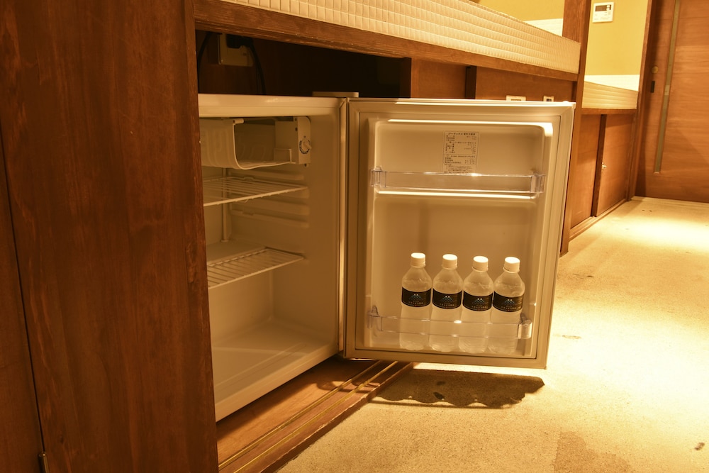 一棟貸し　町家　（シングルベッド2台　布団3式） 小型冷蔵庫0 | 藏や 清水五条