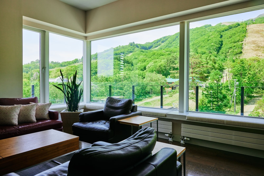 スーペリア コンドミニアム 1 ベッドルーム マウンテンサイド 客室3 | マウンテンサイド白馬