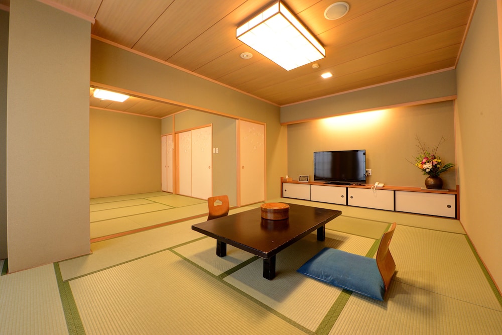和室 (禁煙、夕食付きの場合18時までにチェックインをお願いします) 客室3 | 観光ホテルタマル