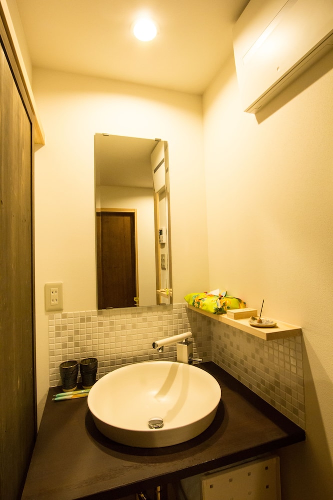 町家 バスルームのシンク0 | 鈴 六条町家