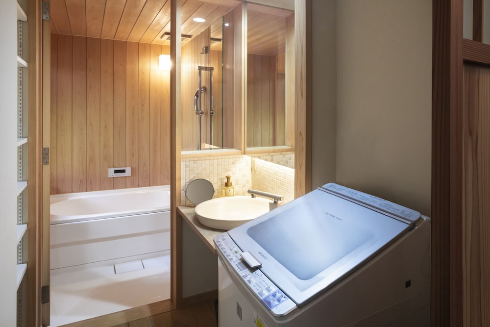 町屋　（ベッド + 布団） バスルーム3 | 鈴 西若松