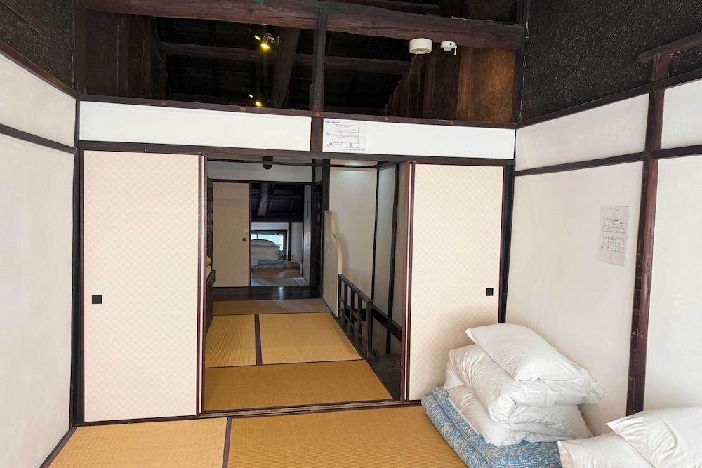町屋一棟貸し 客室16 | しらふじ庵