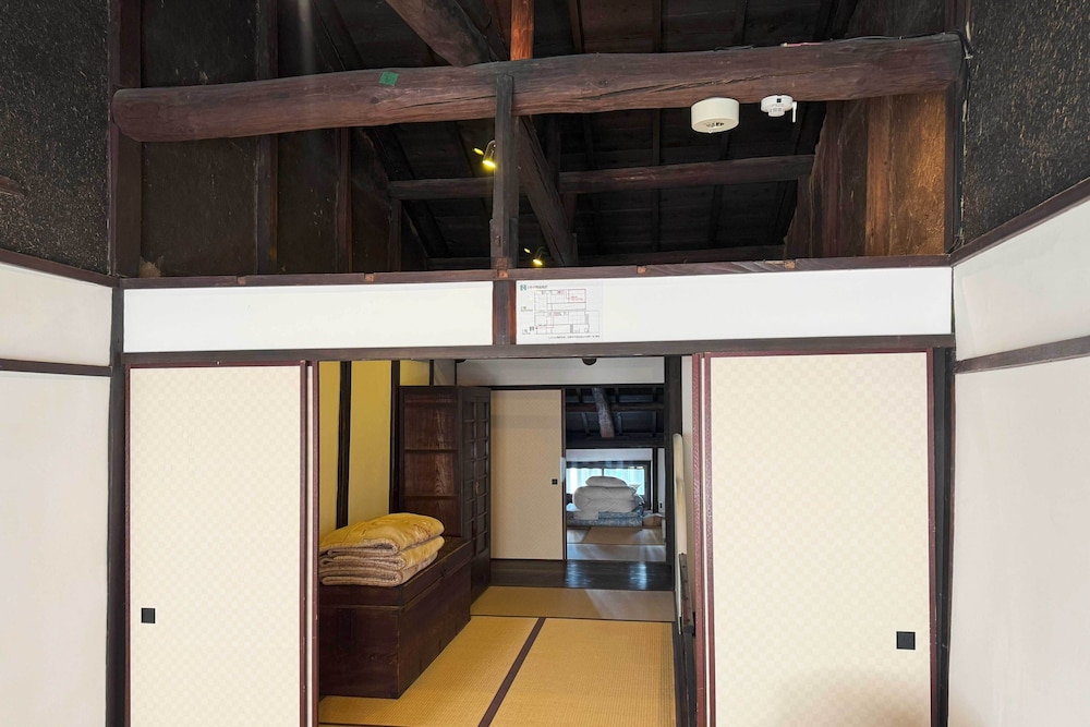 町屋一棟貸し 客室8 | しらふじ庵