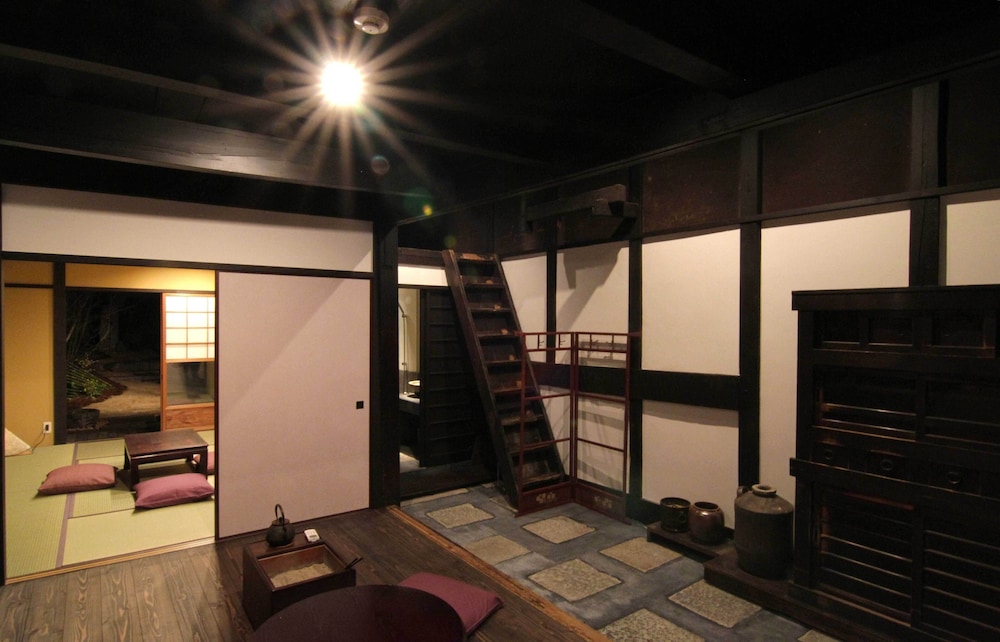 町屋一棟貸し 客室11 | しらふじ庵