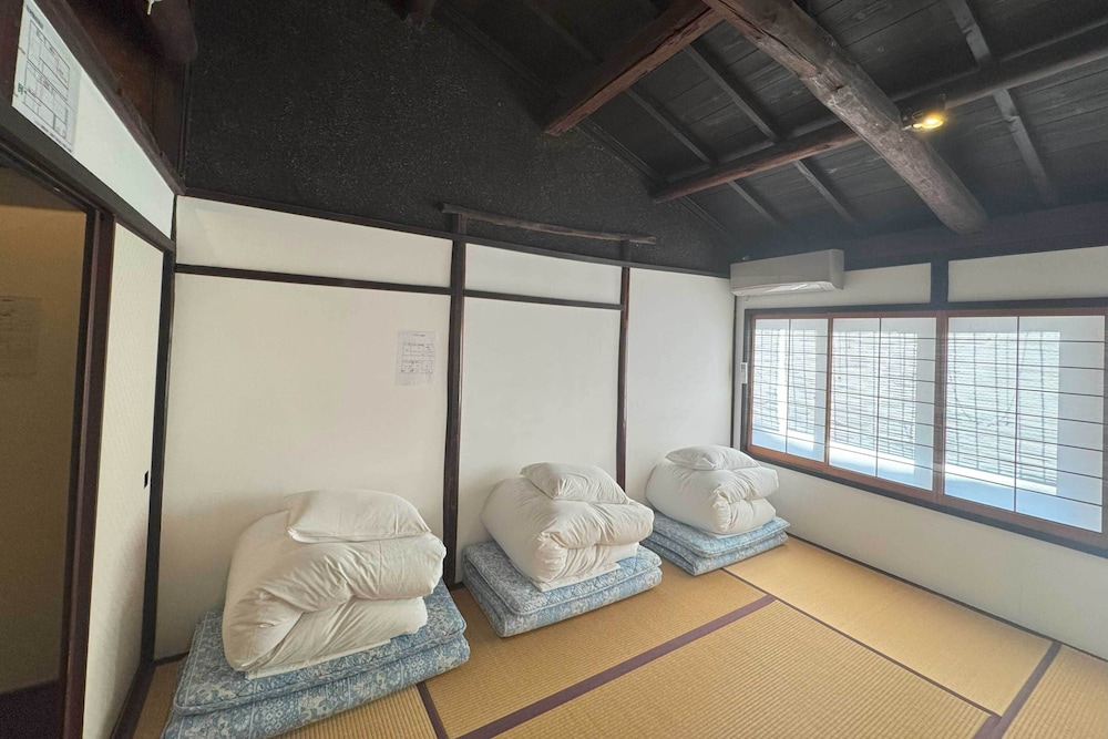 町屋一棟貸し 客室14 | しらふじ庵