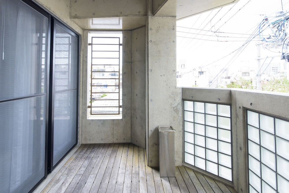 エグゼクティブ ルーム クイーンベッド 1 台 バルコニー バルコニー0 | シークレット ハウス牧志