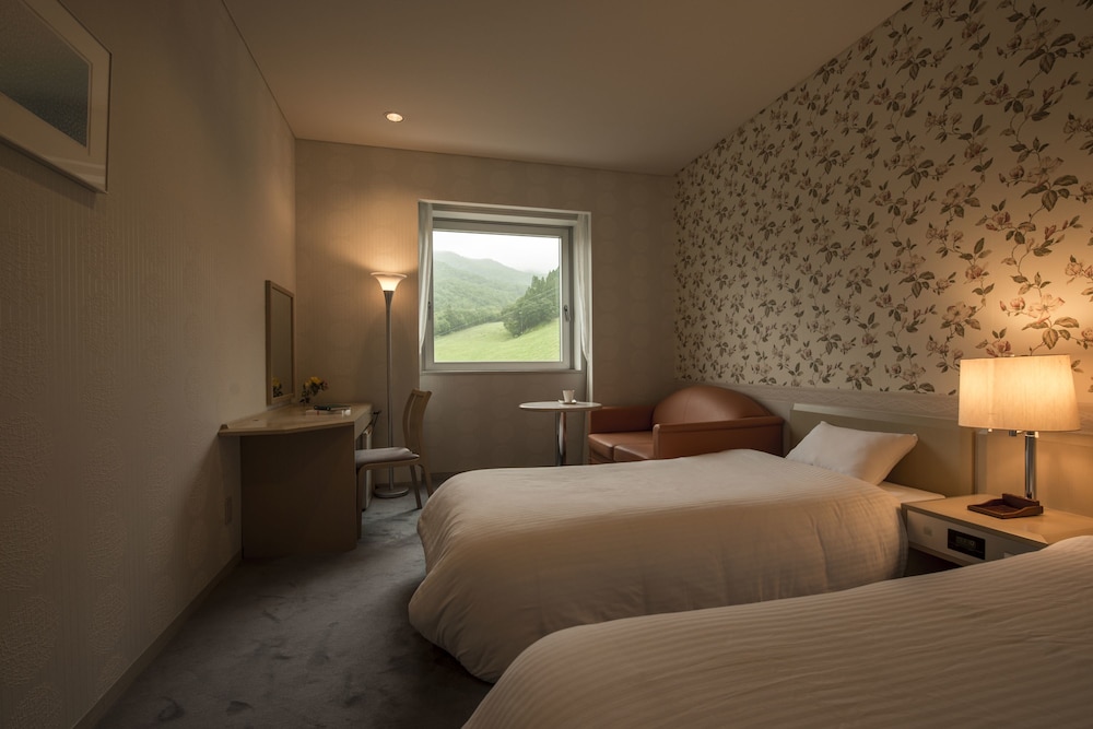 スタンダード ツインルーム 禁煙 客室1 | たかみや瑠璃倶楽リゾート