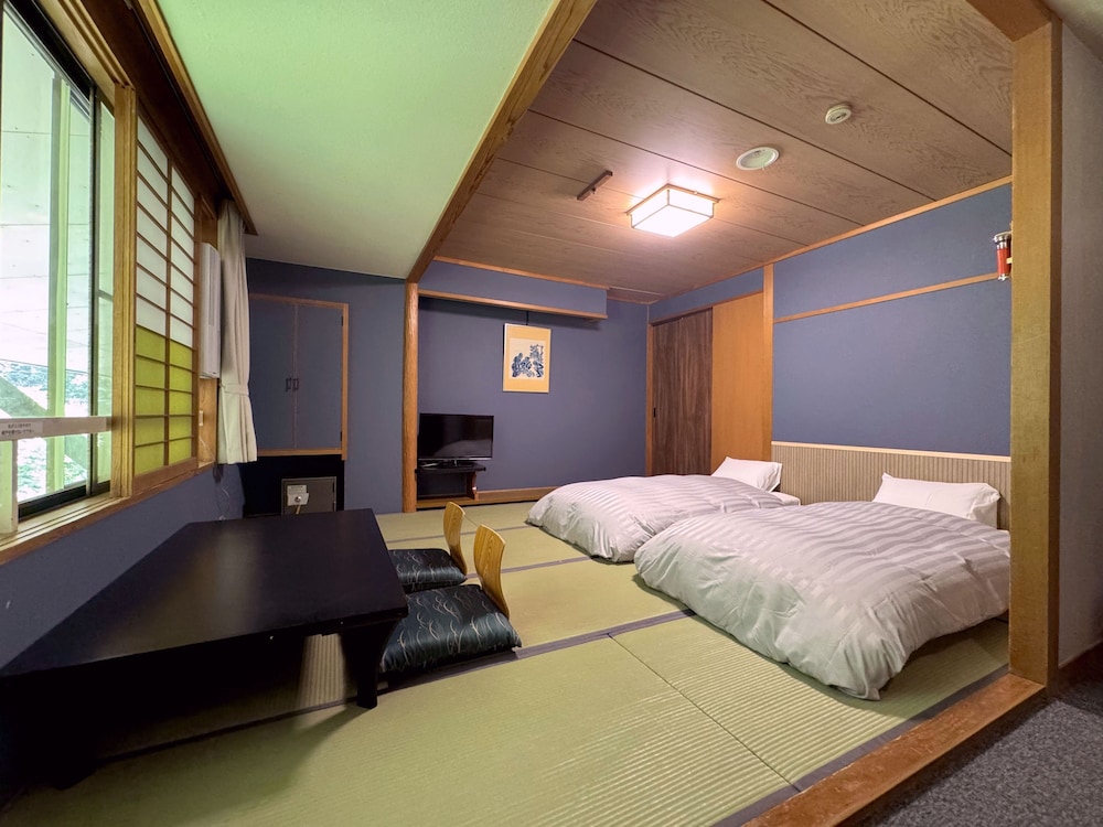 スタンダード ルーム ベッド (複数台) 禁煙 マウンテンビュー | BED'n ONSEN HAMMOND