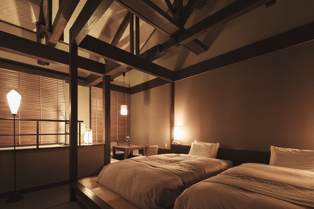 露天風呂付き客室　メゾネット | 深山荘 高見屋