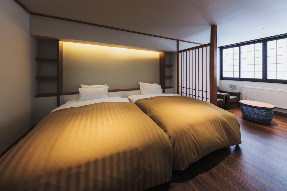 コーナー和スイート | 深山荘 高見屋