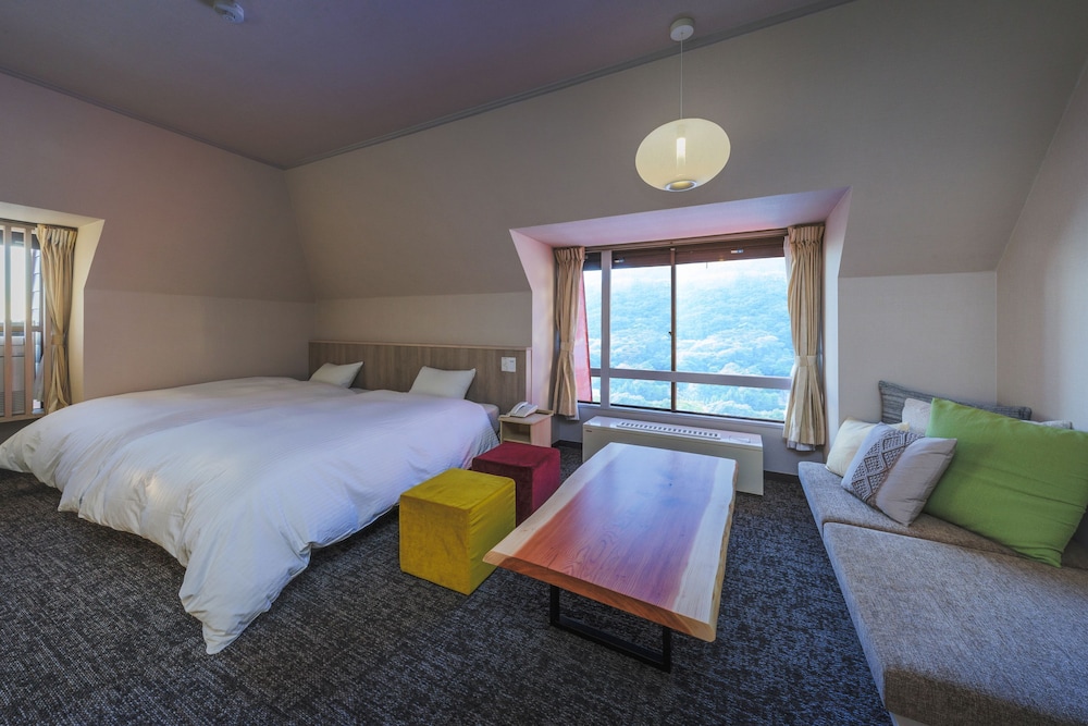 和洋室デラックス 客室1 | タカミヤヴィレッジ ホテル樹林