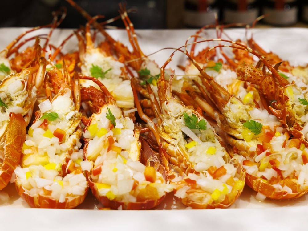 露天風呂客室 禁煙 ビュッフェディナー 17時(3名以上利用時のみ布団を用意) 客室3 | 箱根小涌園 天悠