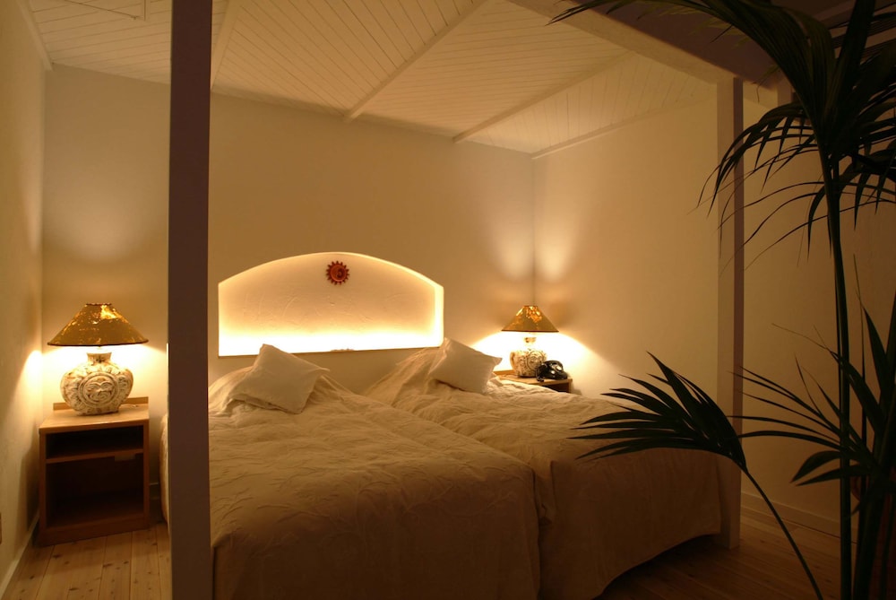 スイート (アイランドスイート 12号室) | リゾートホテル コルテラルゴ伊豆高原