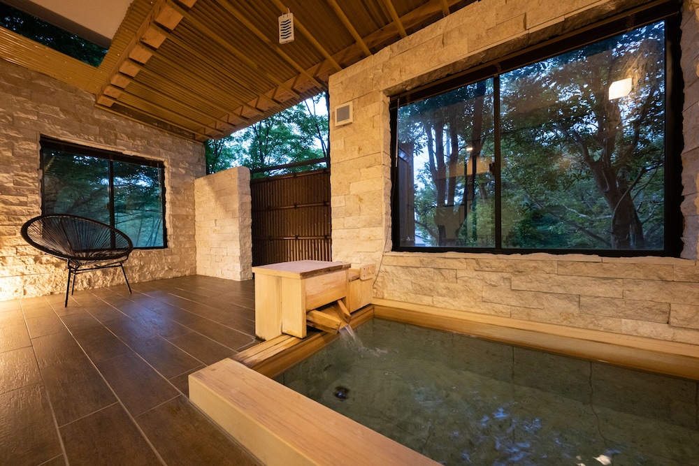 和室 デラックスルーム 露天風呂付 別館 部屋からの景観0 | 伊豆温泉ホテル 森の泉
