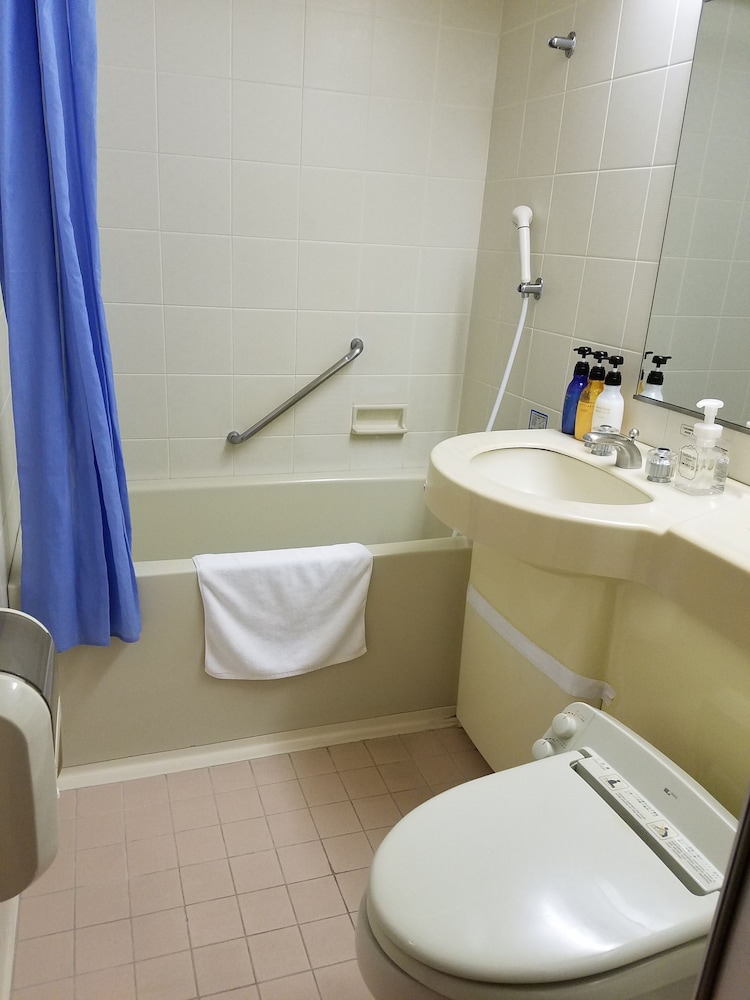 ダブルルーム 禁煙 バスルーム0 | ホテルソシア