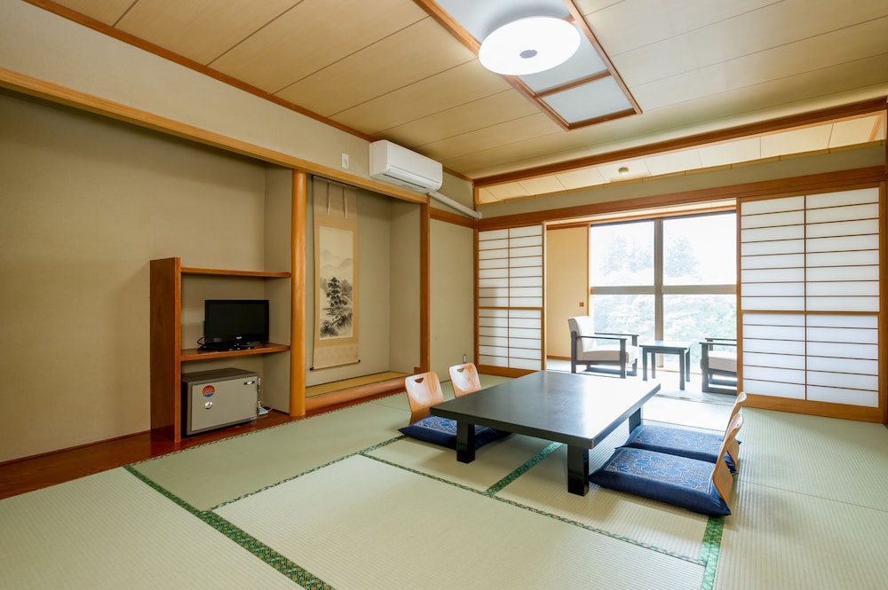 和洋室 共有バスルーム 禁煙 客室3 | 鬼怒川温泉 絶景の宿 佳祥坊福松