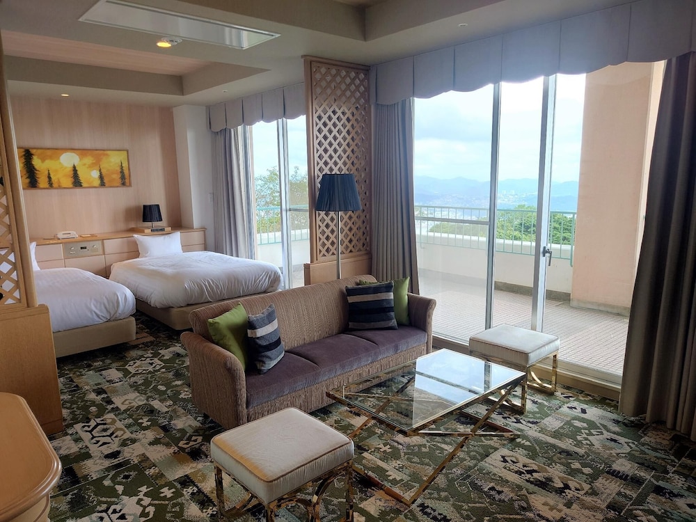 エグゼクティブ ツインルーム 禁煙 客室1 | 弓張の丘ホテル