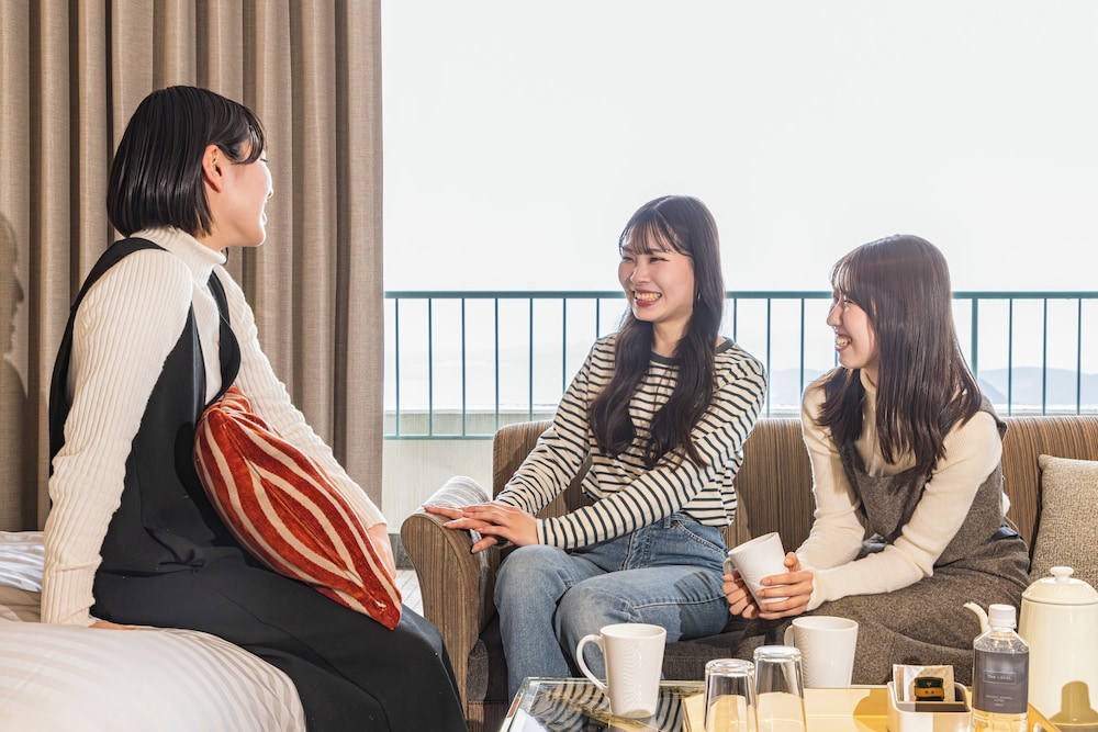 デラックス ツインルーム 禁煙 客室1 | 弓張の丘ホテル