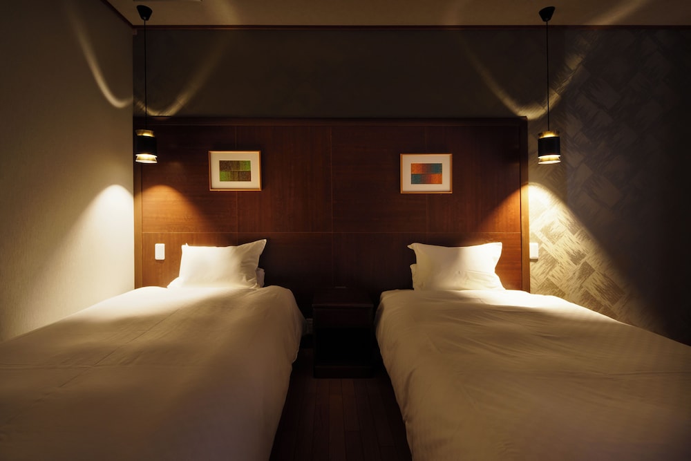 デラックス和洋室 禁煙 客室1 | 金太郎温泉