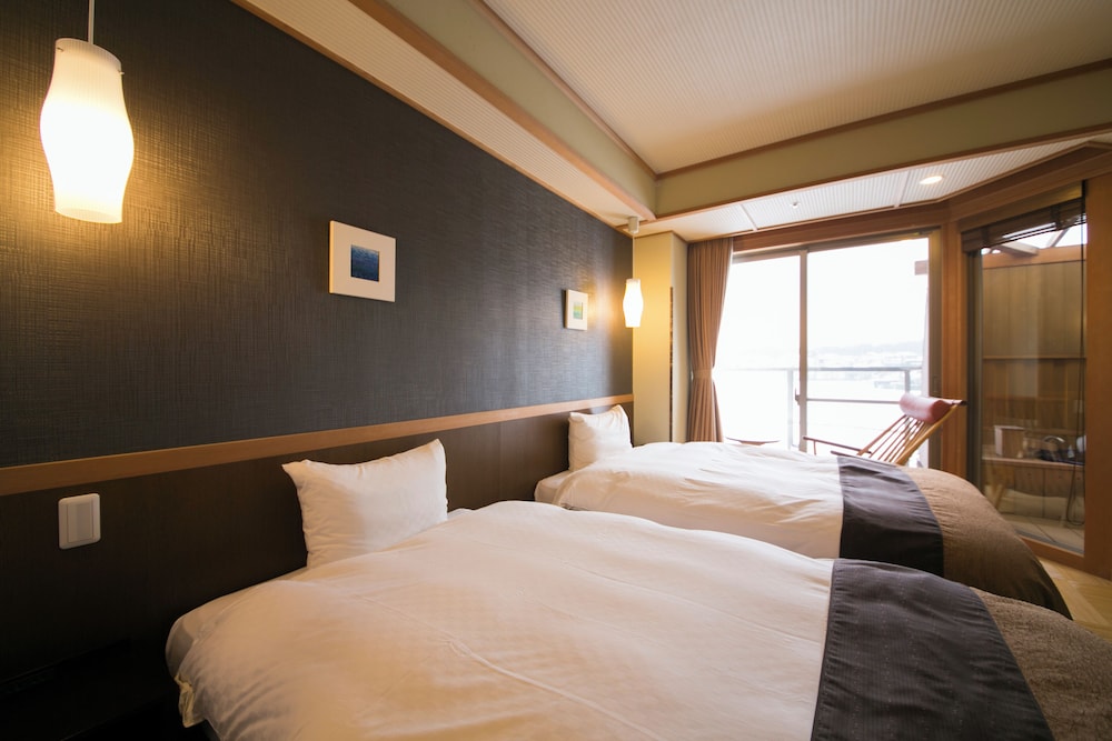 別邸峰の界 露天風呂付 和モダン和洋室 禁煙 客室1 | 金太郎温泉