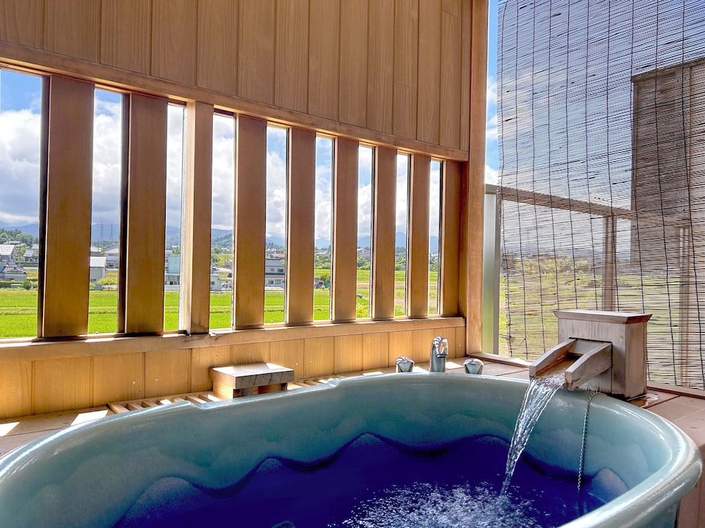 別邸峰の界 露天風呂付 和モダン和洋室 禁煙 バスルーム0 | 金太郎温泉