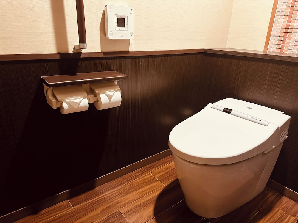 別邸峰の界 富山湾ビュー和モダン和洋室 禁煙 客室2 | 金太郎温泉