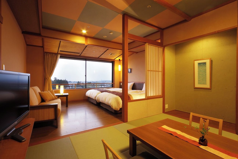 別邸峰の界 富山湾ビュー和モダン和洋室 禁煙 客室1 | 金太郎温泉