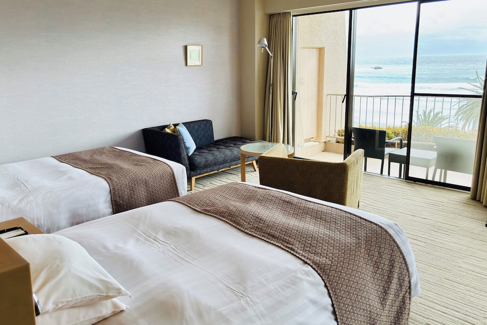 デラックス ツインルーム 客室2 | 伊豆今井浜東急ホテル