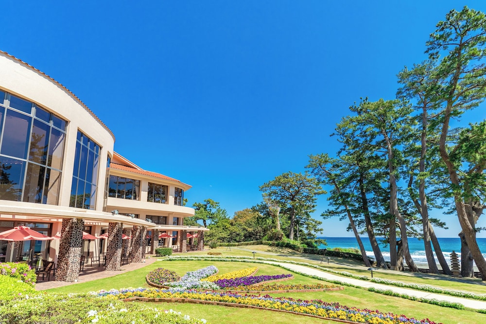 スタンダードハリウッドツインルーム 禁煙 ガーデン ビュー0 | 伊豆今井浜東急ホテル